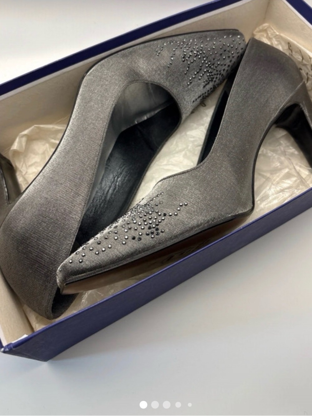 Stuart Weitzman Explosion Pumps